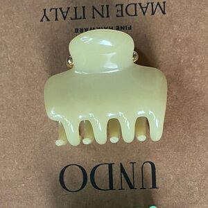 Undo Hairware Avocado Claw Clip